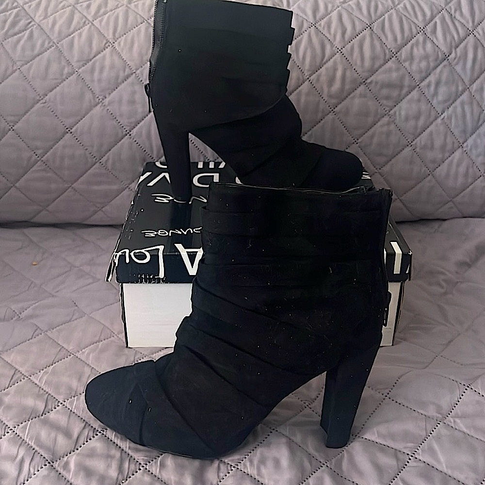 Black dress boots 7 1/2